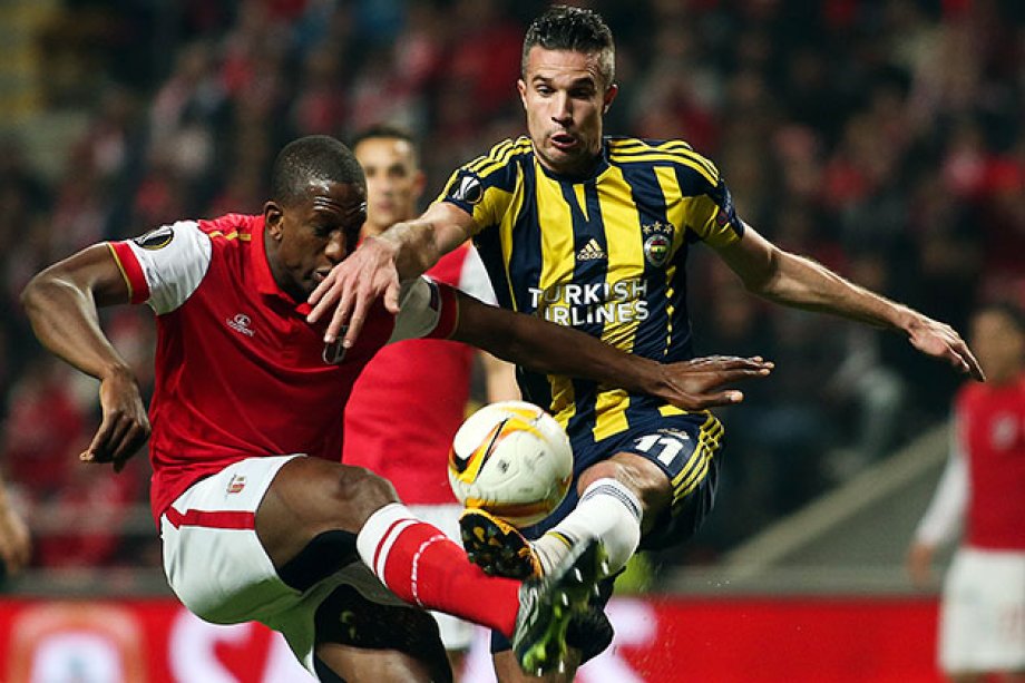 Fenerbahçe Braga karşısında hakemin katlettiği maçla Avrupa'ya veda etti 