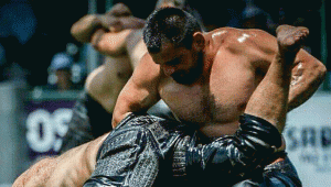 Başarılı milli güreşçi madalya rekoru kırıyor 