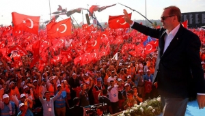 Demokrasi nöbeti 3 gün daha uzatıldı