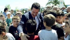 Erdoğan Tok, çocuklarımız geleceğimizin teminatı