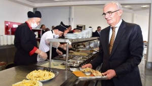 Başkan Yılmaz'dan üniversiteli öğrencilere öğüt