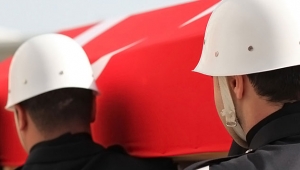 Hakkari Çukurca'da 1 asker şehit oldu