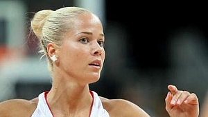 Dünya güzeli Sandric Canik'ten ayrıldı