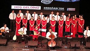 Kahramanlar ilahi ve Türkülerle anıldı 