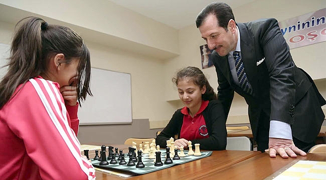 Öğrenciler tatilde eğitimlerini sürdürüyor