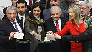 Türkiye’nin geleceği Anayasa değişikliğinde 