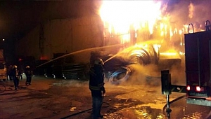 Samsun'da Ayhan plastik fabrikasında yangın 