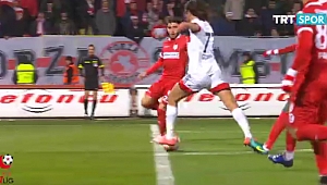 Tolga Özkalfa Samsunspor'u yaktı 