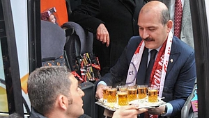 Bakan Soylu'ya ıhlamur ikramı