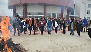 Terme’de nevruz ateşi yandı