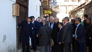 Yusuf Ziya Yılmaz, Safranbolu evlerini inceledi 