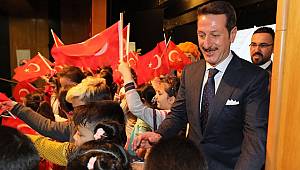 İlkadım’da çocuklara 23 Nisan hediyesi 