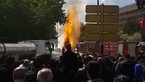 Ankara Adliyesi önünde yangın korkuttu 