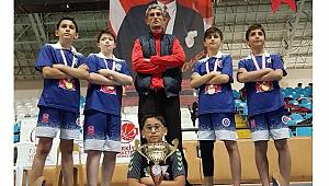 Badminton şampiyonları Samsun'dan
