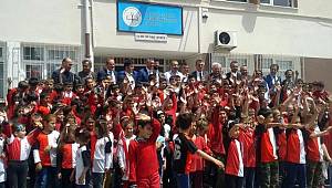 İsmail Uyanık öğrencilerle