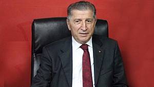 Köksal Toptan kaza geçirdi