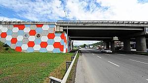 Samsun’da köprüler renklendi