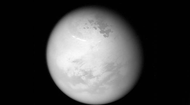 Satürn'ün uydusu Titan'dan önemli görüntüler