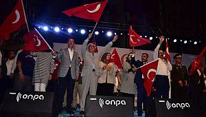 15 Temmuz'da Samsun'da meydanlar doldu taştı 