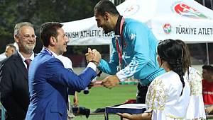 Atletizmde madalyalar verildi 