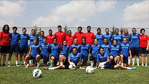 Olimpiyatın kadın futbolcuları 