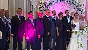 Muharrem Göksel oğlunu evlendirdi