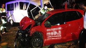 Otomobil ve minibüs çarpıştı 4 yaralı