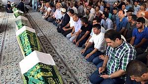 Sakarya'da ölen yedi işçi Mardin'de toprağa verildi 