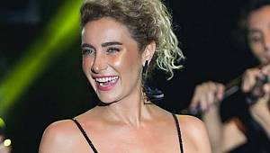 Sıla Ataşehir'de konser verdi 