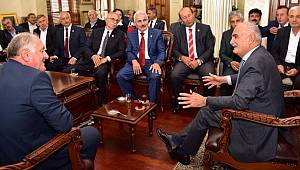 Muhtarlar mutlu günde