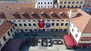 Öğrenciler bedenleriyle yazdı 