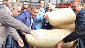 Vali fındık çuvalı taşıdı