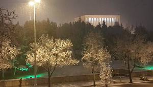 Ankara'da kar kendini gösterdi