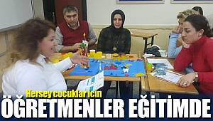 Öğretmenler çocuklar için eğitimde