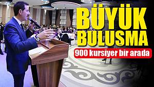 900 kursiyer bir arada 