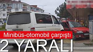 Minibüs otomobil çarpıştı 
