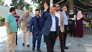 Hizmet boynumuzun borcu