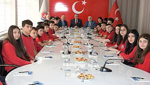 Samsun TSO Başkanı Murzioğlu, öğrencileri bilgilendirdi