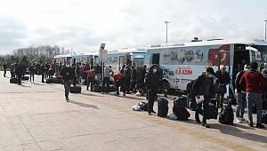 Vatani görevini tamamlayan Mehmetciklere destek 