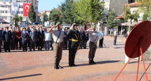 30 Ağustos Zafer Bayramı Tavşanlı’da Çelenk Sunumu İle Gerçekleşti