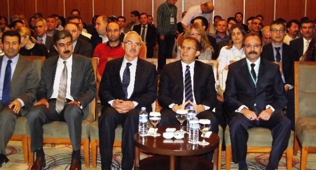 6. Uluslararası Veteriner Ve Gıda Hijyeni Kongresi Başladı