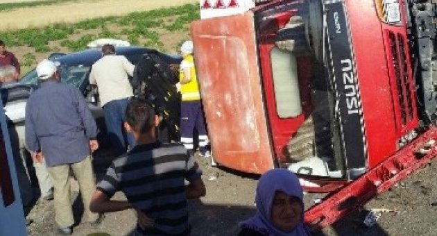 Acıgöl’de Trafik Kazası: 6 Yaralı