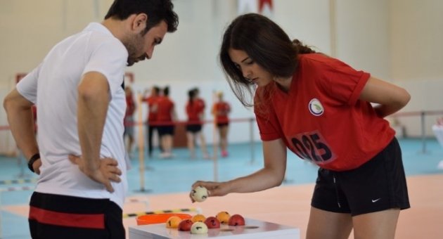 Adaylar Yetenek Sınavında Ter Döktü