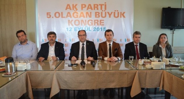AK Parti’de Gündem Değerlendirme Toplantısı