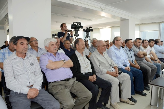 AK Parti Eski İl Başkanı Mehmet Zeybek Aday Adaylığını Açıkladı