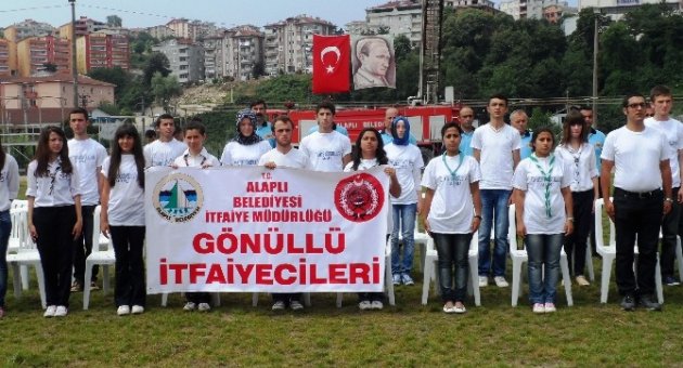 Alaplı Belediyesi İtfaiye Müdürlüğü 3 Yılda 500 Gönüllü İtfaiyeci Yetiştirdi