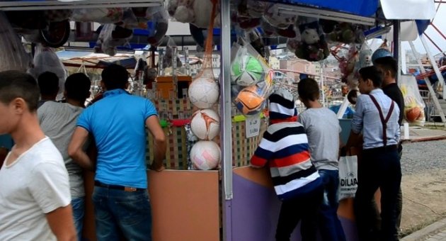 Alaplı’da Lunepark Gençlerin Eğlencesi Oldu