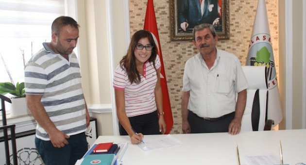 Alaşehir Belediyespor Bayan Voleybol Takımı Gücüne Güç Kattı