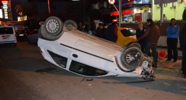 Altınova’da Trafik Kazası: Bir Yaralı