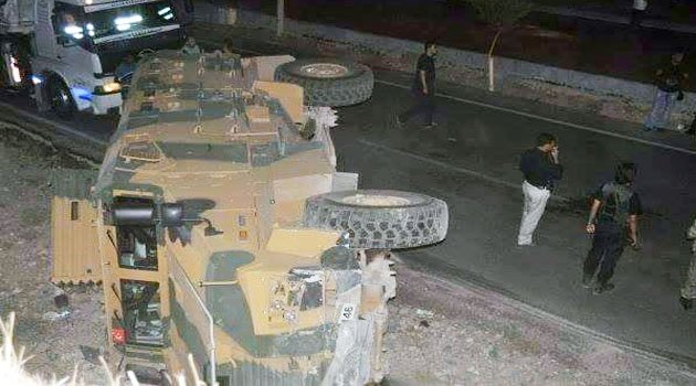 Askeri konvoyda kaza 13 yaralı